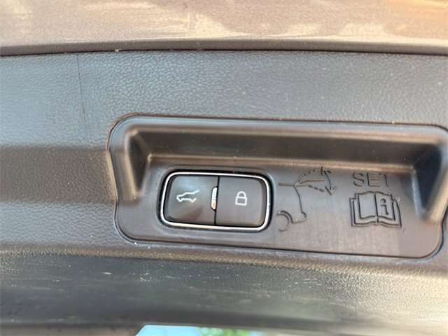 Used 2022 Ford Explorer XLT w/ Equipment Group 202A image 29