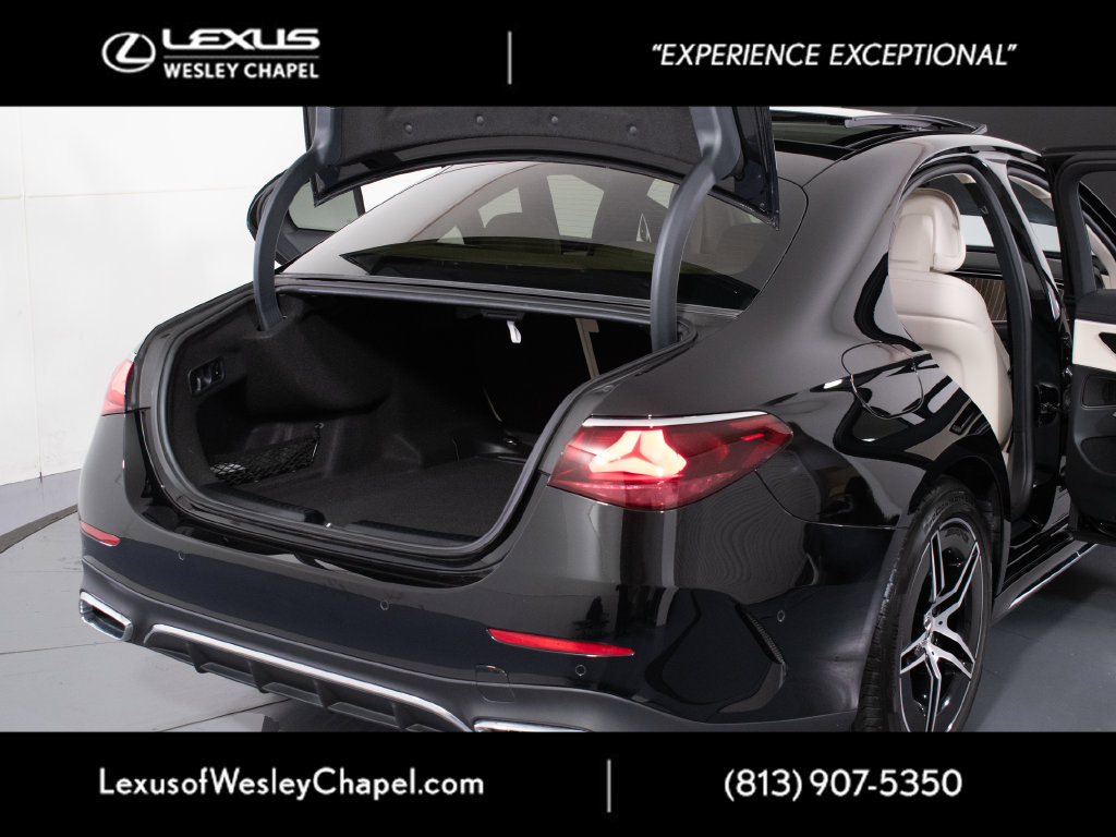 Used 2025 Mercedes-Benz E 350 4MATIC Sedan image 12
