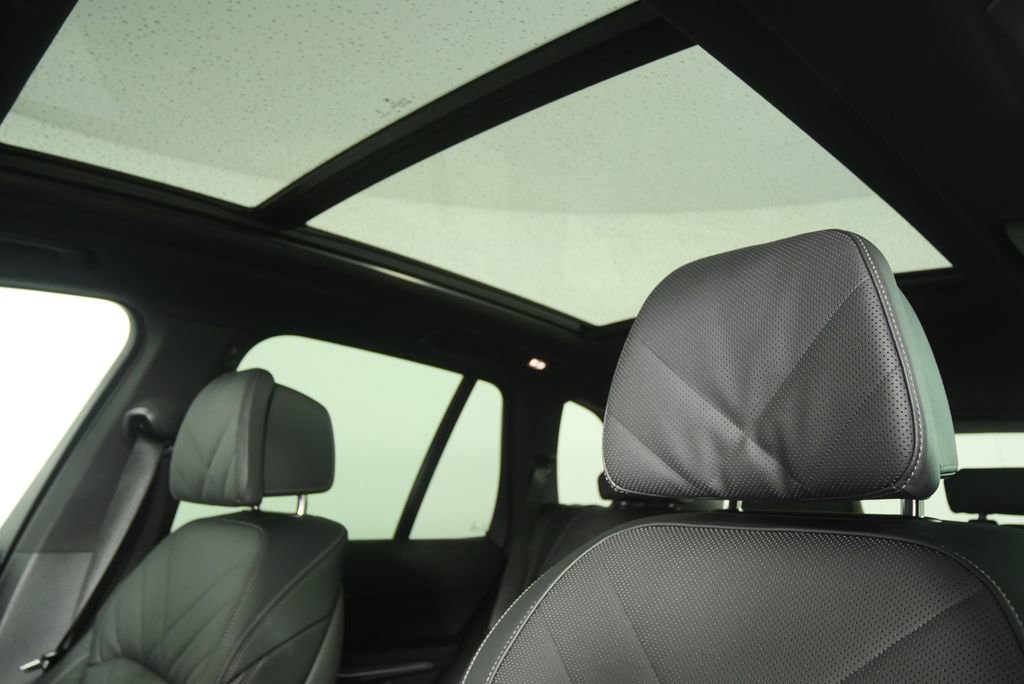 Certified 2025 BMW X5 xDrive40i image 11