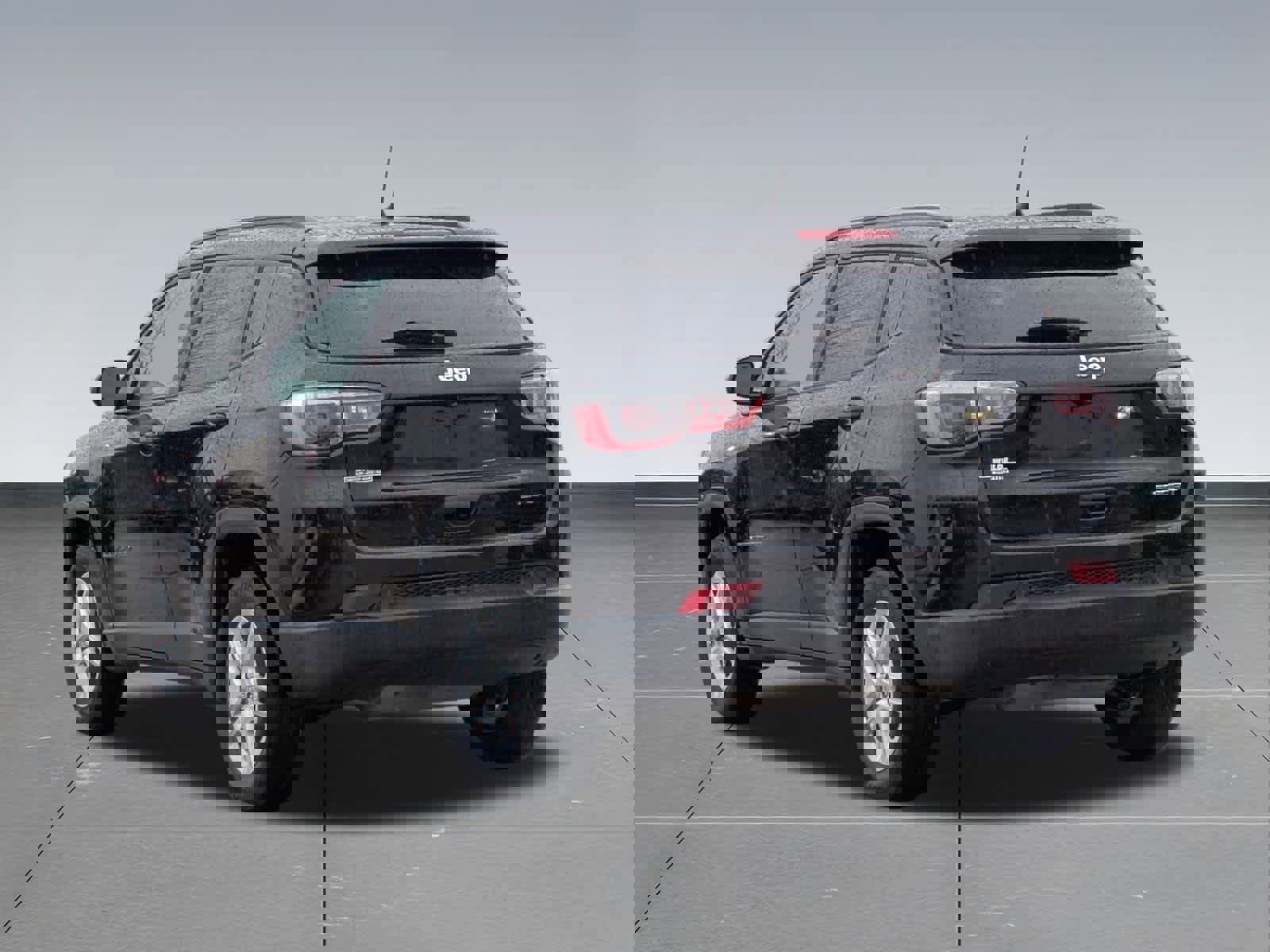 Used 2018 Jeep Compass Sport w/ Tech Group image 4