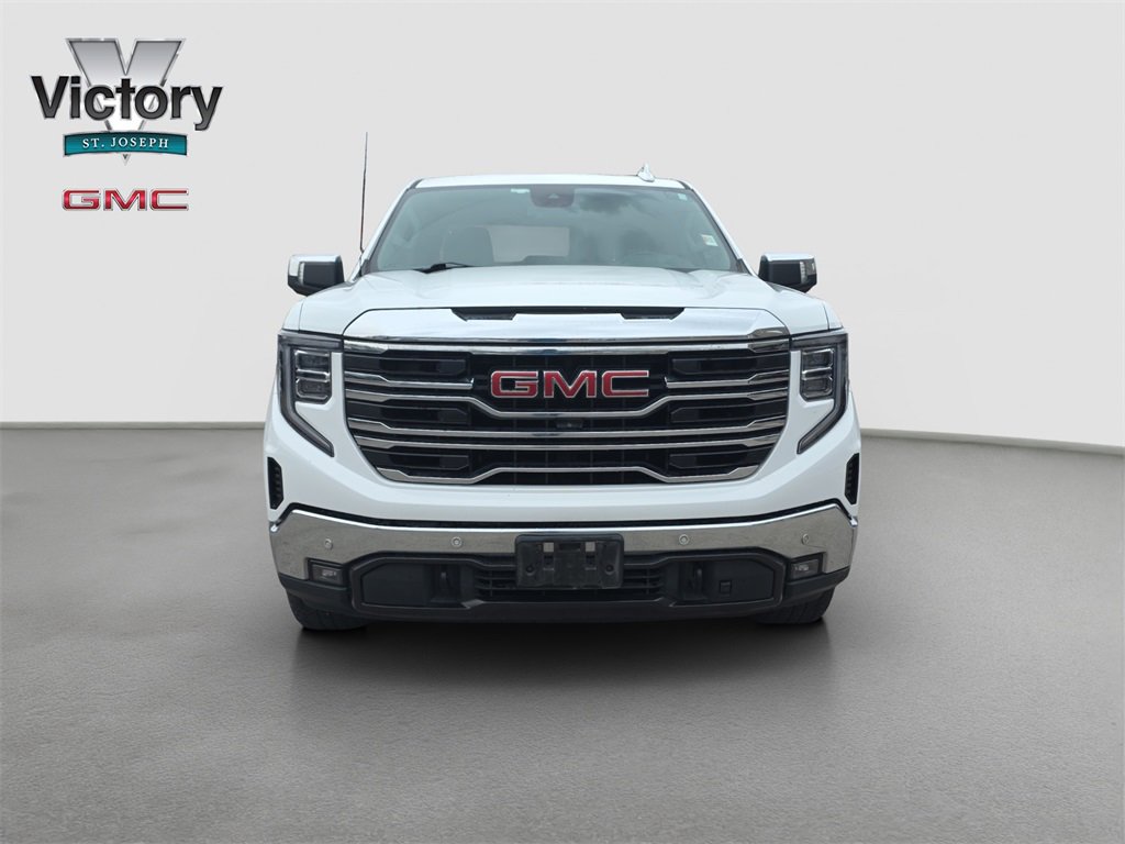 Used 2022 GMC Sierra 1500 SLT w/ SLT Premium Plus Package image 2