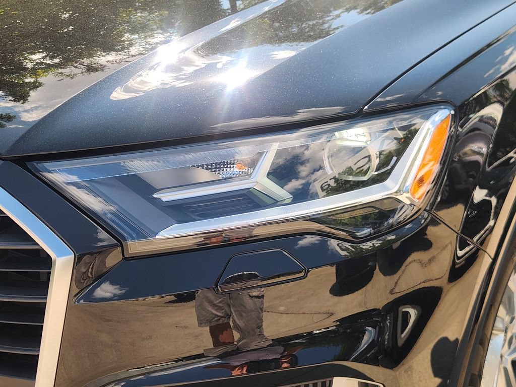 Certified 2022 Audi Q7 3.0T Premium AWD/4WD image 12