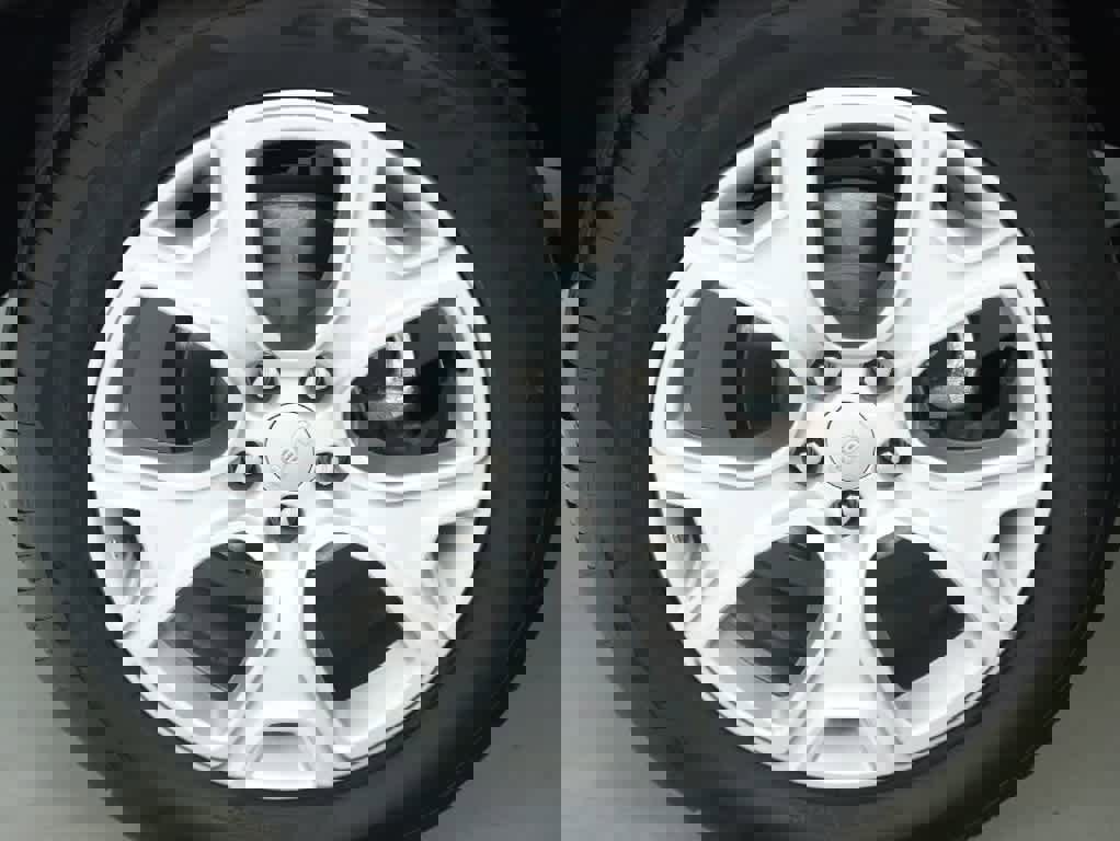 Used 2023 Jeep Renegade Limited image 14