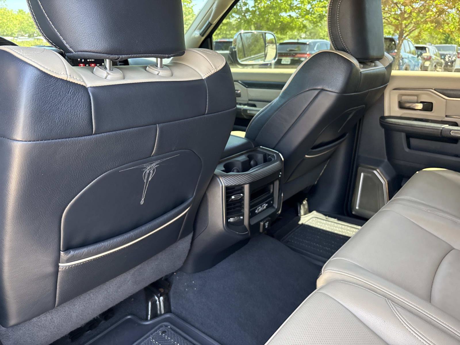 Used 2020 RAM 2500 Limited image 32