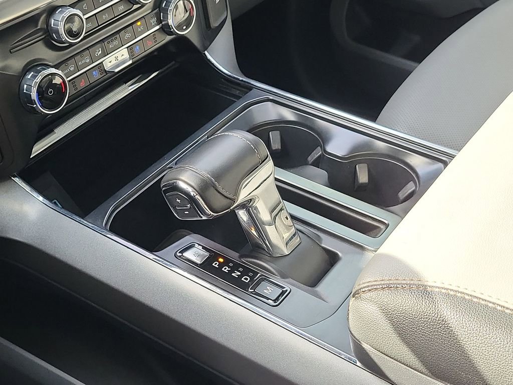 Used 2023 Ford F150 Lariat w/ FX4 Off-Road Package image 21