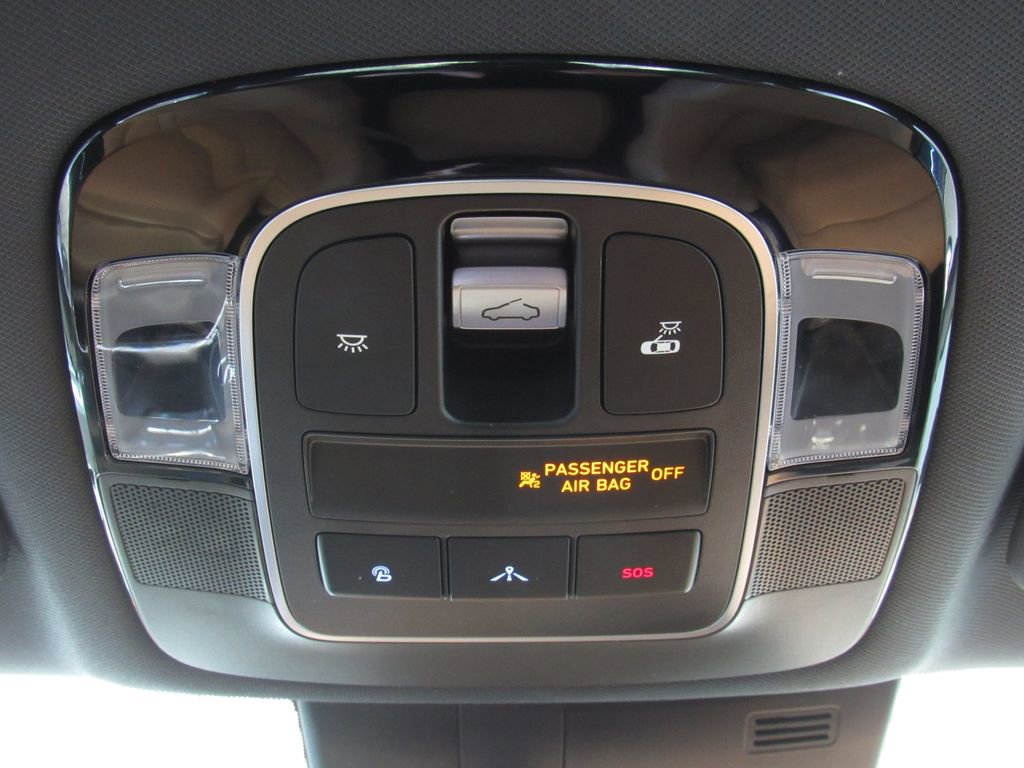 Used 2021 Hyundai Sonata Limited w/ Preferred Accessory Package FWD image 26
