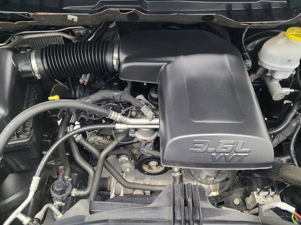 Used 2022 RAM 1500 Classic SLT image 30