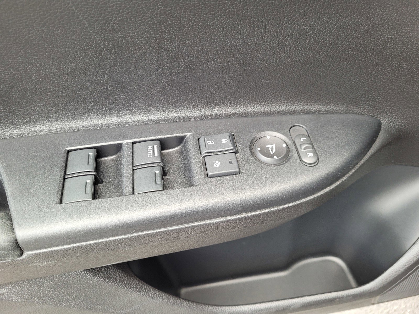 Used 2017 Honda Accord LX image 24