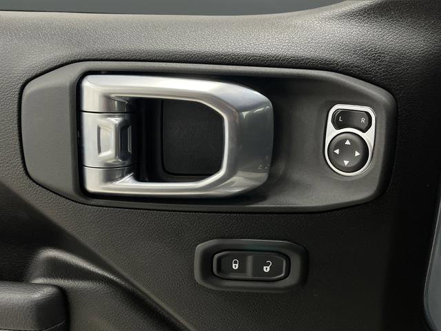 Used 2024 Jeep Wrangler Unlimited Sport AWD/4WD image 28