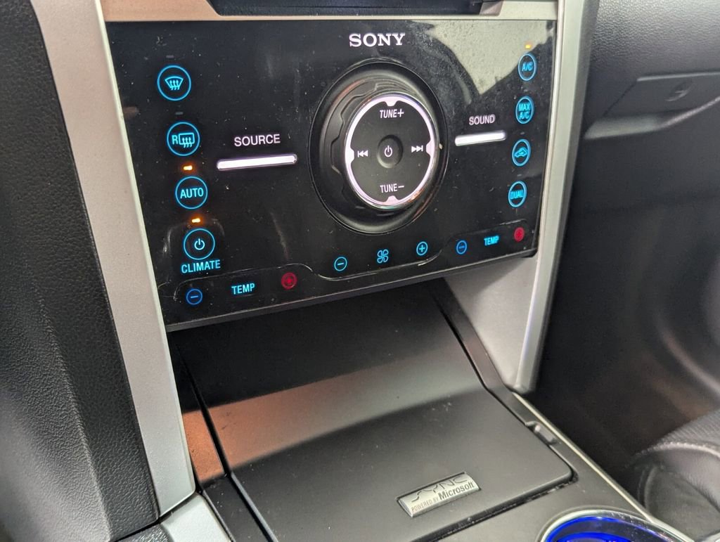 Used 2015 Ford Explorer Limited w/ Equipment Group 302A FWD image 21