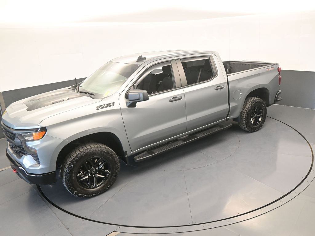 Used 2024 Chevrolet Silverado 1500 Custom Trail Boss w/ LPO, Dark Essentials Package image 47