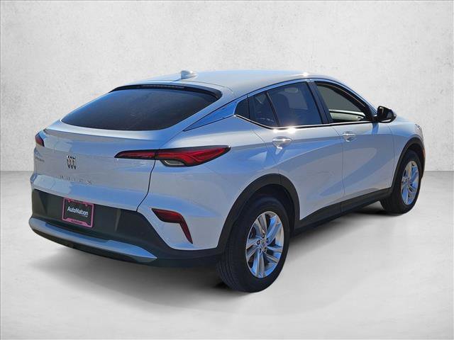 New 2026 Buick Envista Preferred image 2