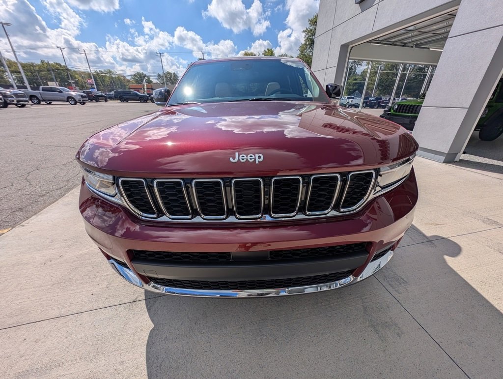 New 2025 Jeep Grand Cherokee L Limited image 9