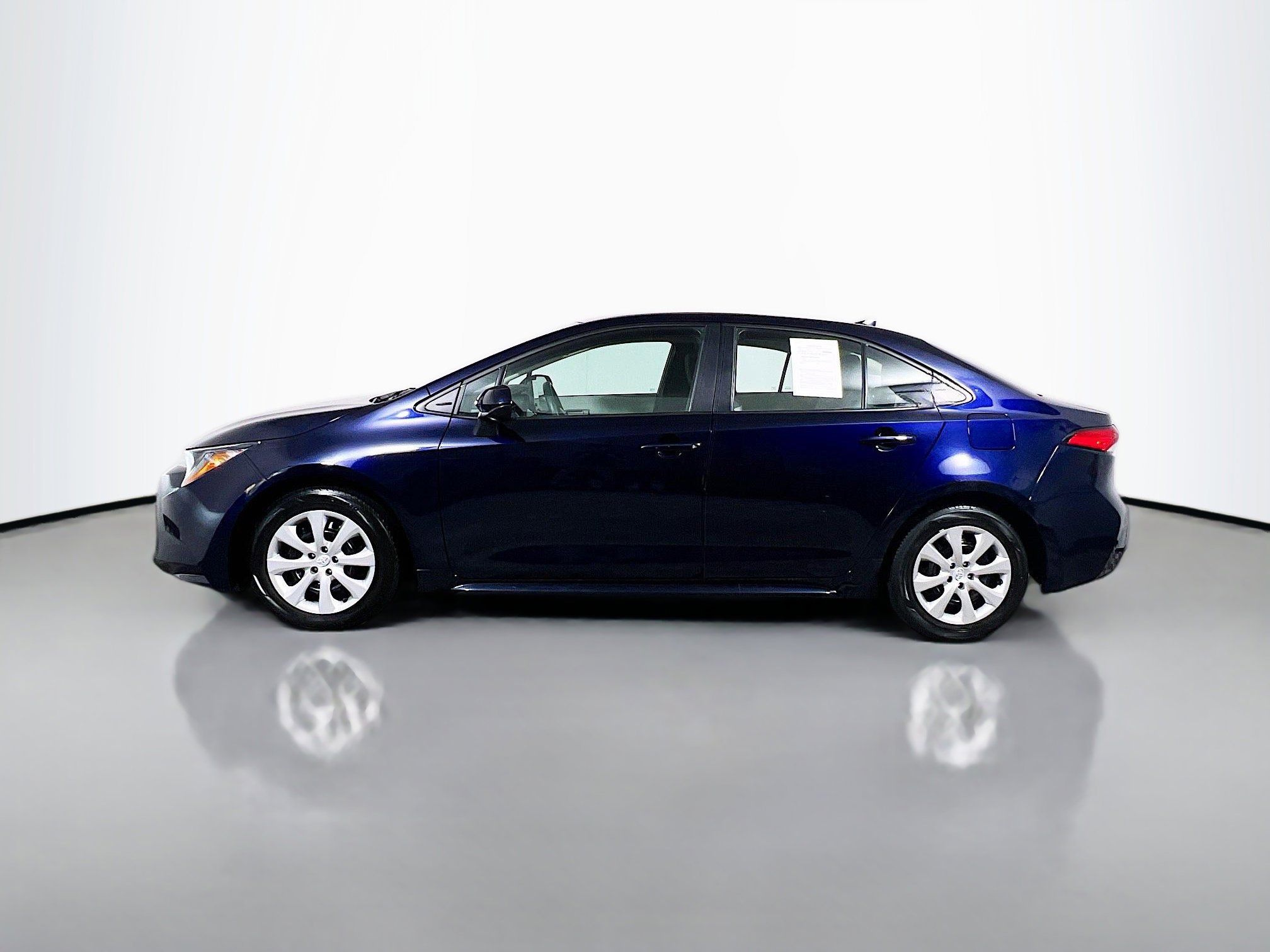 Used 2024 Toyota Corolla LE FWD image 9