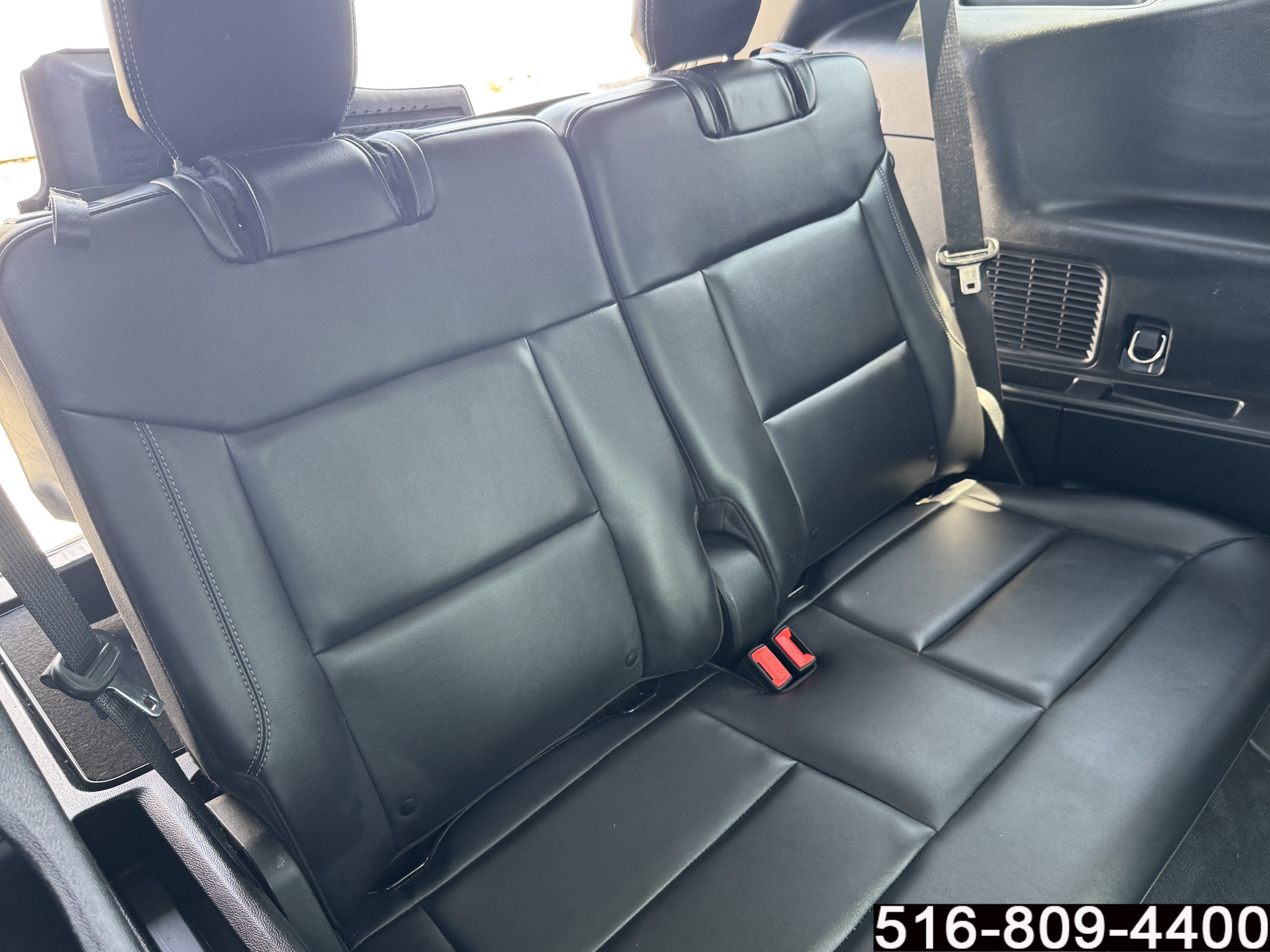Used 2023 Ford Explorer XLT w/ Equipment Group 202A AWD/4WD image 34