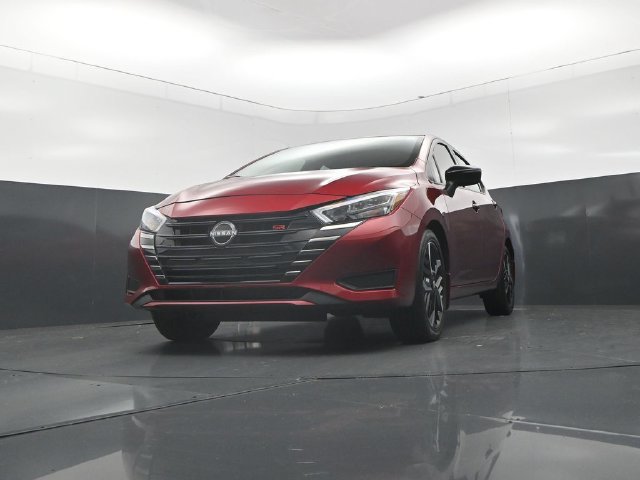 Certified 2025 Nissan Versa SR w/ Trunk Package FWD image 32
