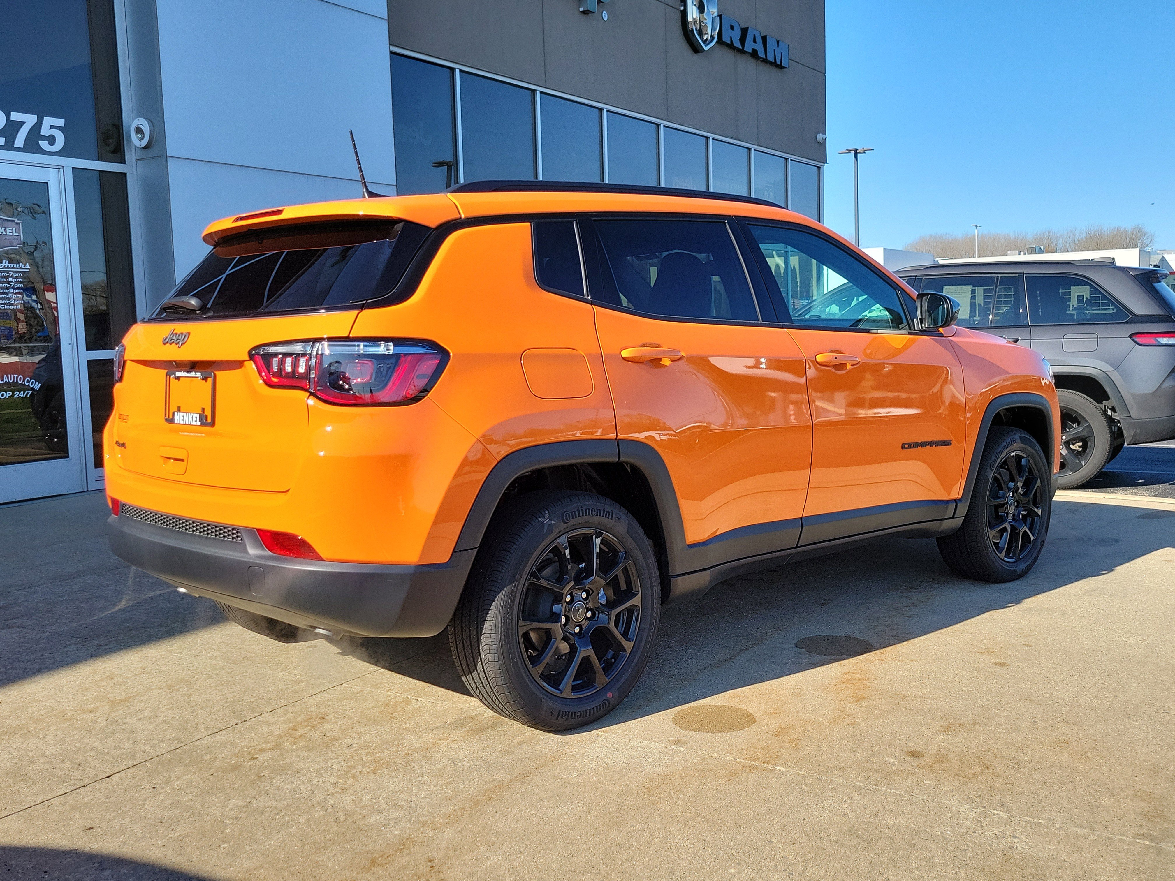 New 2026 Jeep Compass Latitude image 4
