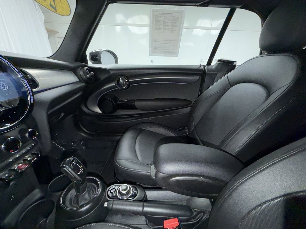 Used 2024 MINI Cooper Convertible FWD image 8