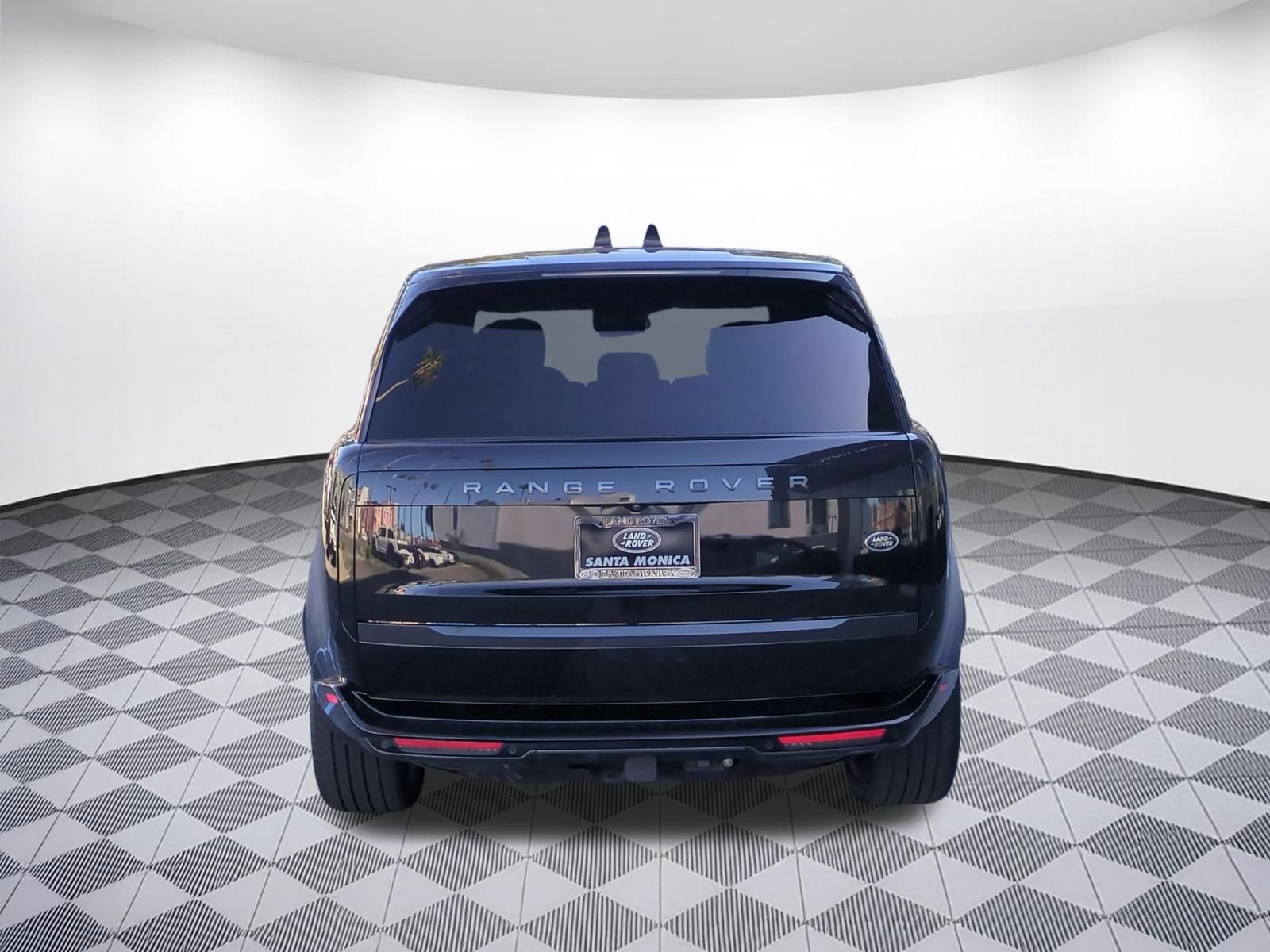 Used 2023 Land Rover Range Rover SE AWD/4WD image 4