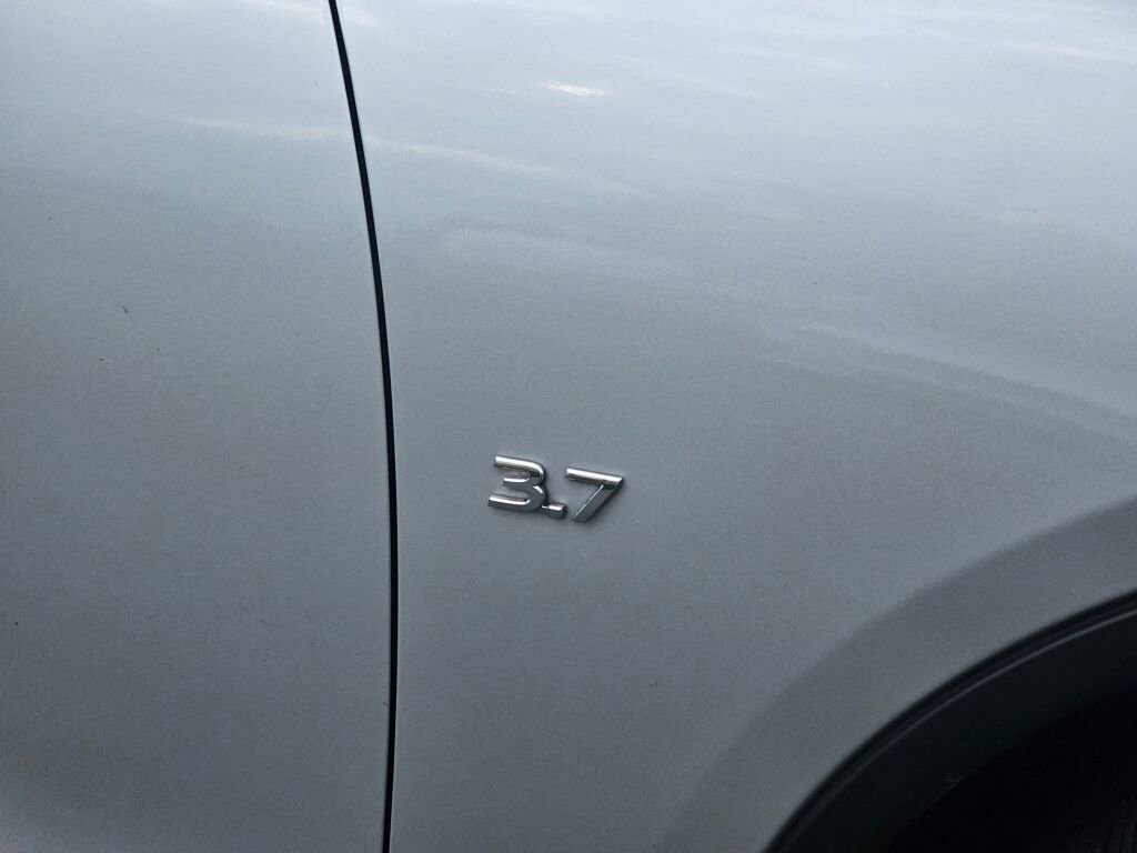 Used 2016 INFINITI QX50 AWD w/ Premium Plus Package image 10