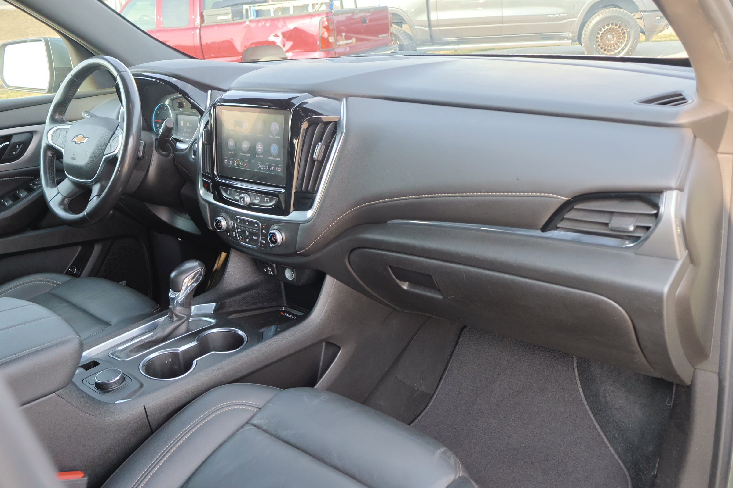 Used 2022 Chevrolet Traverse LT w/ LT Premium Package image 47