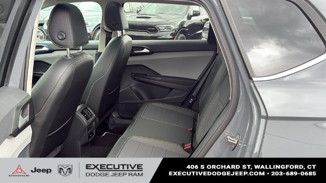 Used 2023 Volkswagen Taos SE AWD/4WD image 23