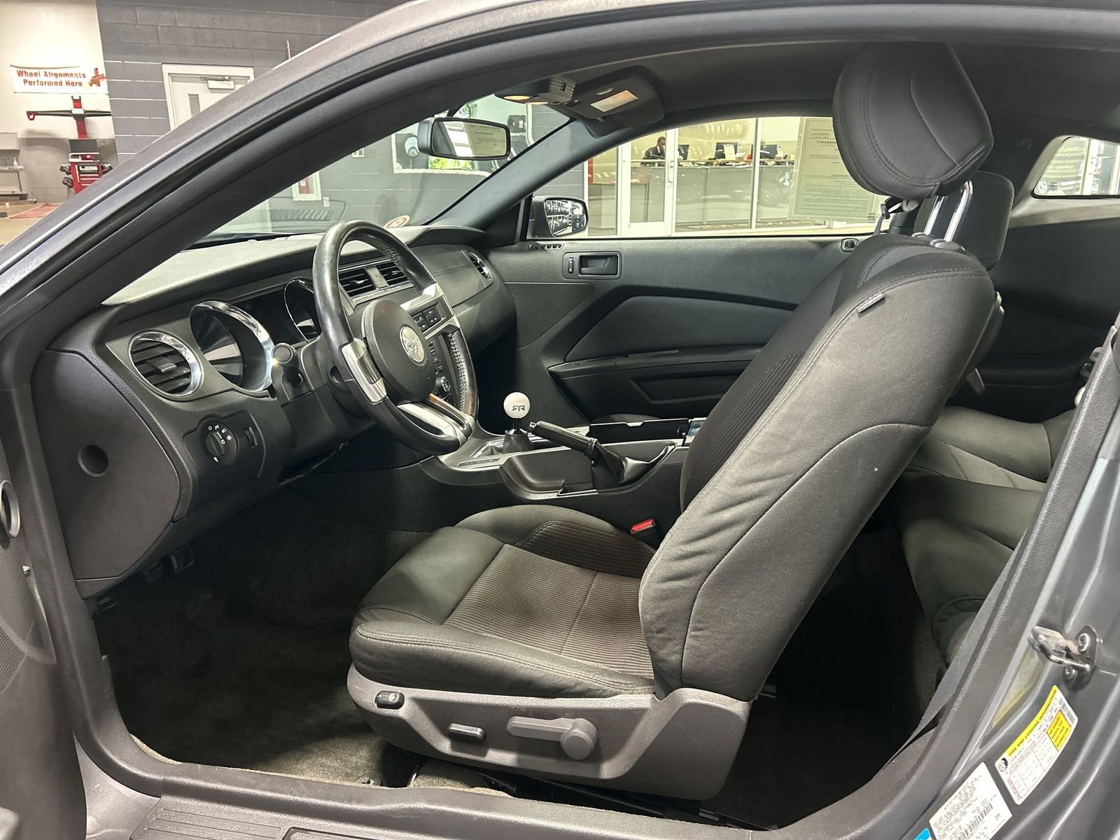 Used 2013 Ford Mustang Coupe w/ V6 Performance Pkg RWD image 11