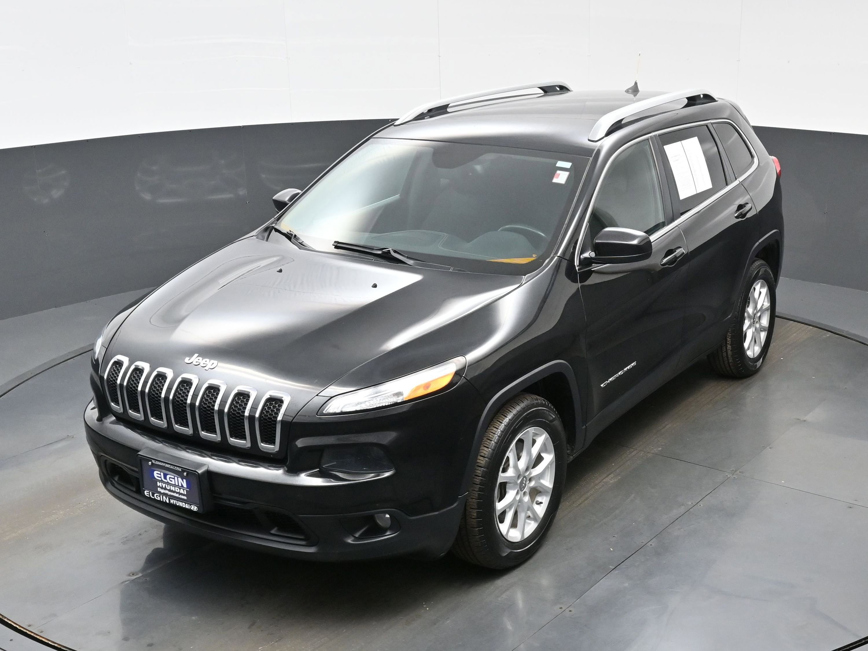 Used 2016 Jeep Cherokee Latitude w/ Comfort/Convenience Group image 32