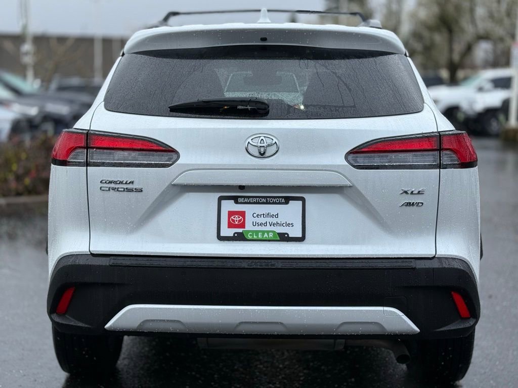 Certified 2022 Toyota Corolla Cross XLE w/ Convenience Package image 4