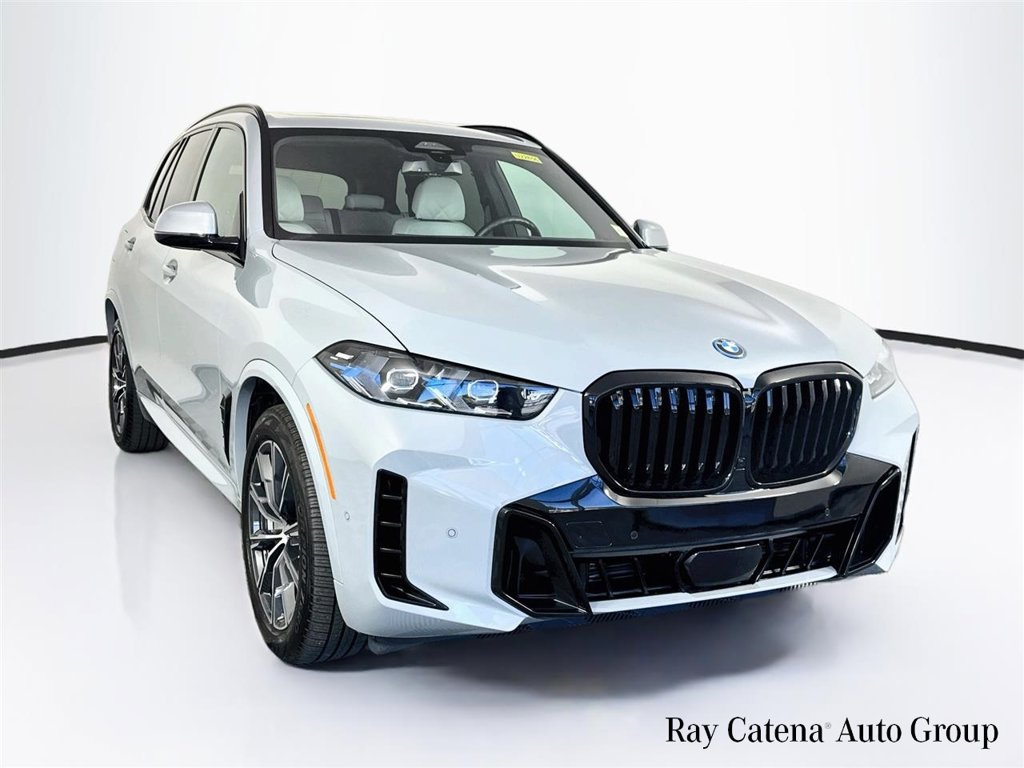 Used 2025 BMW X5 xDrive50e w/ M Sport Package AWD/4WD image 1