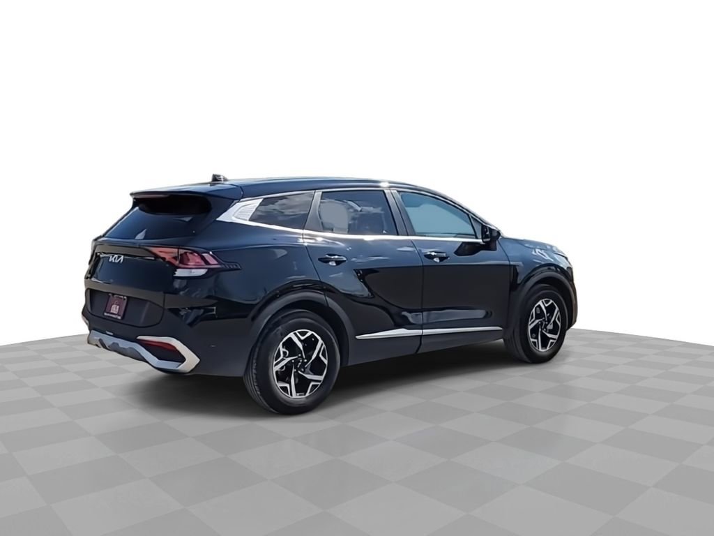 Used 2025 Kia Sportage LX FWD image 8