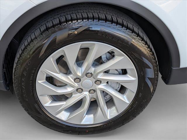 New 2026 Land Rover Discovery S image 9