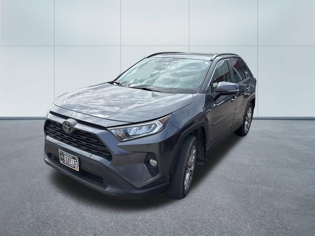 Used 2019 Toyota RAV4 XLE Premium w/ Advanced Technology Package AWD/4WD image 3