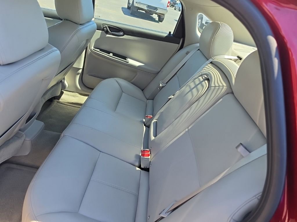 Used 2013 Chevrolet Impala LTZ FWD image 19