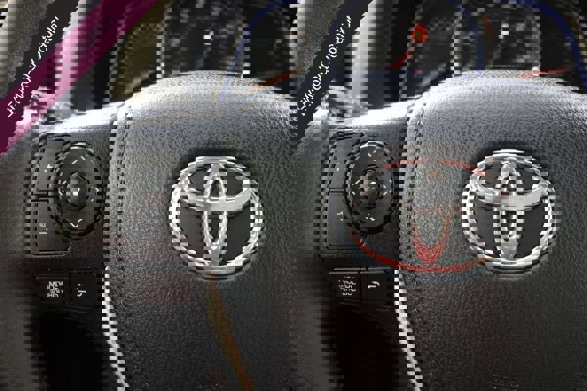 Used 2014 Toyota RAV4 Limited image 29