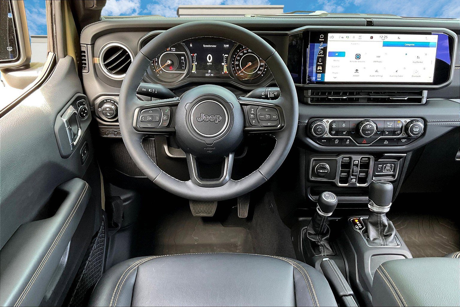 Certified 2025 Jeep Gladiator Sport image 5