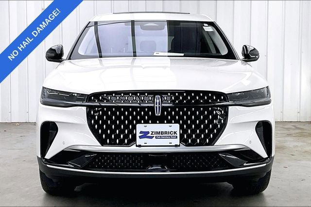 Used 2025 Lincoln Nautilus Premier w/ Equipment Group 102A AWD/4WD image 3