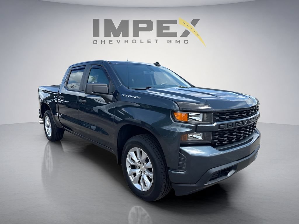 Used 2020 Chevrolet Silverado 1500 Custom w/ Custom Value Package AWD/4WD image 7