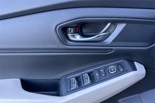 Used 2023 Honda Accord EX image 11