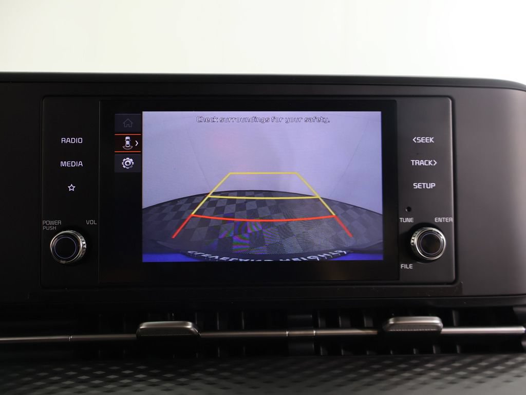 Used 2023 Kia Carnival LX FWD image 41