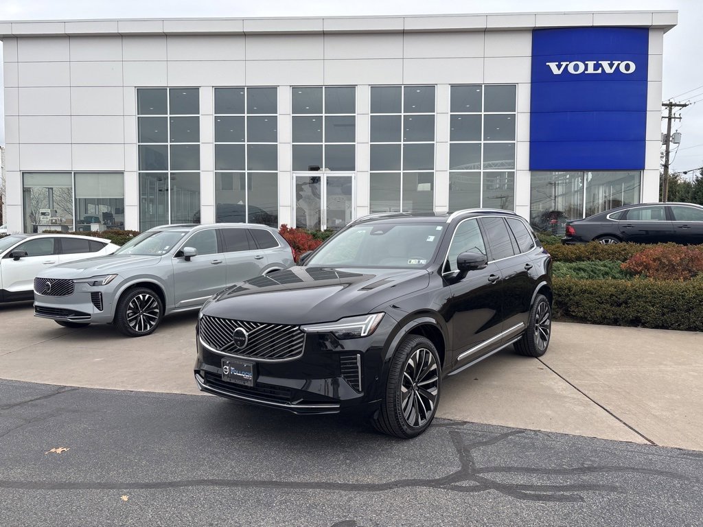 Certified 2025 Volvo XC90 B6 Plus image 50