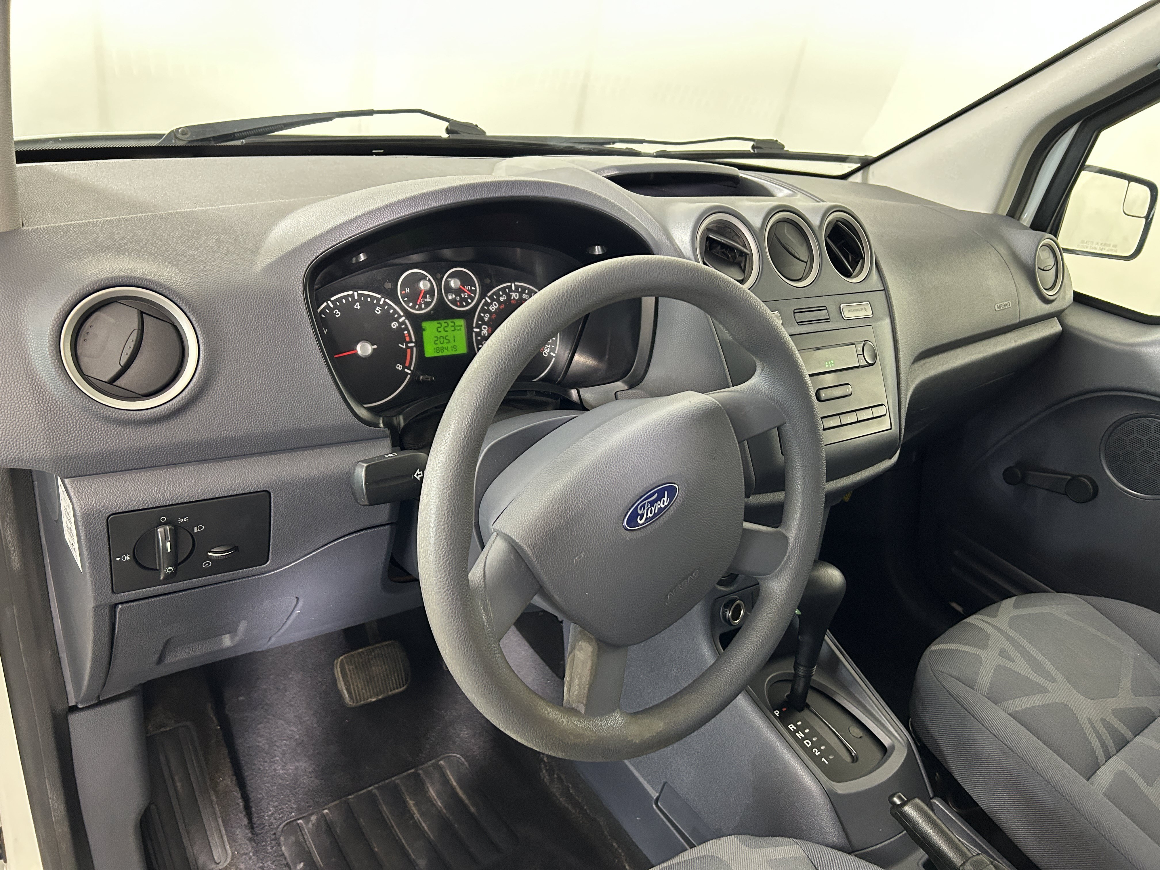 Used 2013 Ford Transit Connect XL FWD image 12