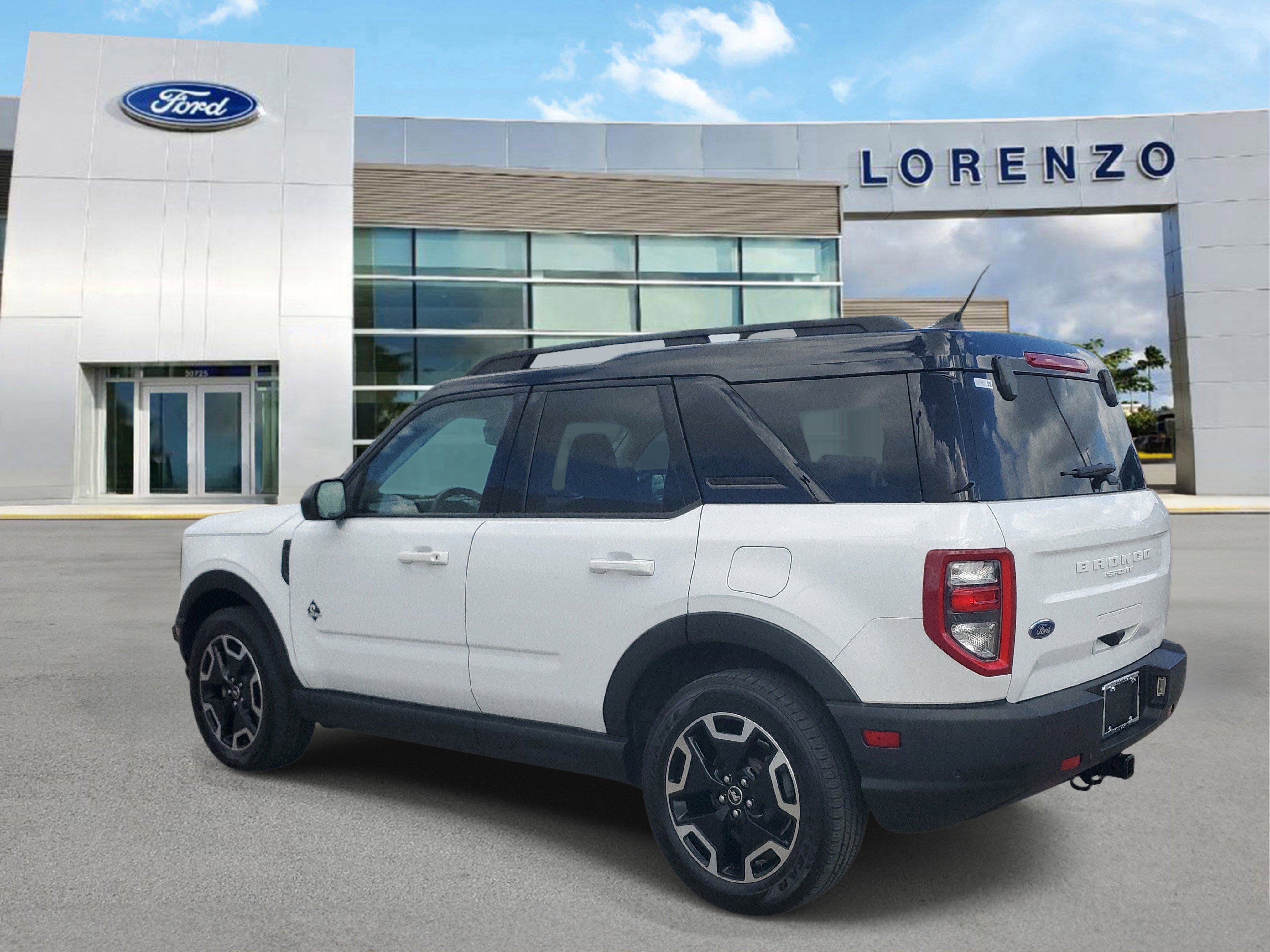 Used 2021 Ford Bronco Sport Outer Banks w/ Outer Banks Package AWD/4WD image 7