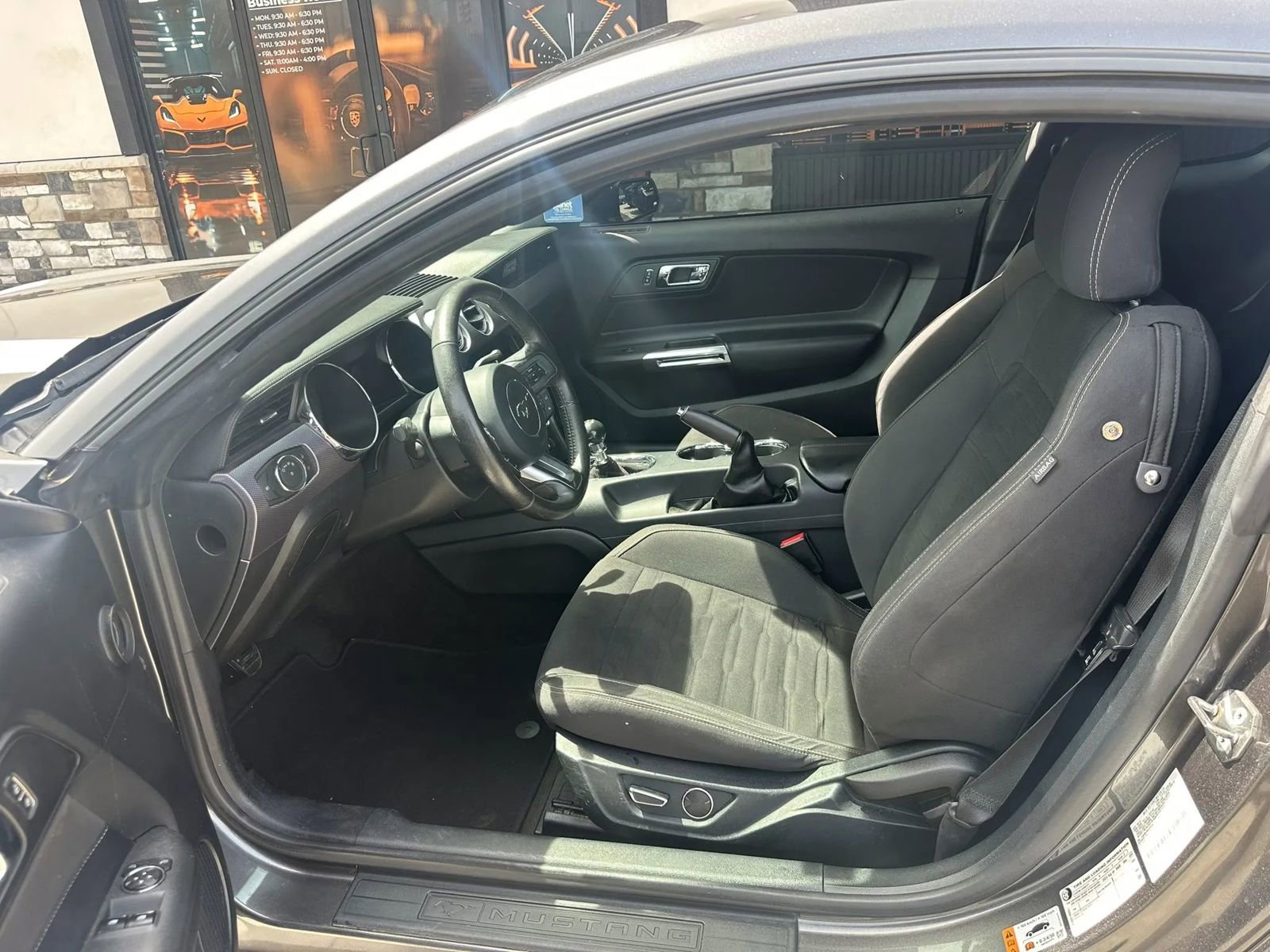 Used 2016 Ford Mustang GT RWD image 8