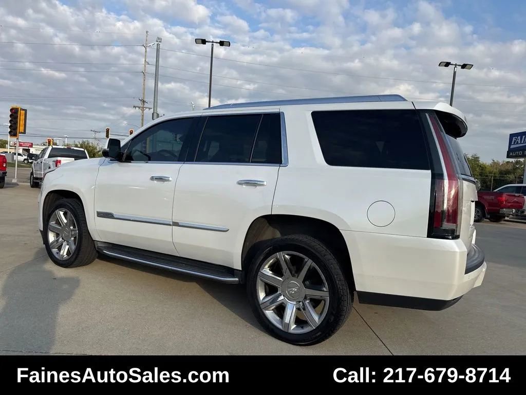 Used 2016 Cadillac Escalade Luxury image 11
