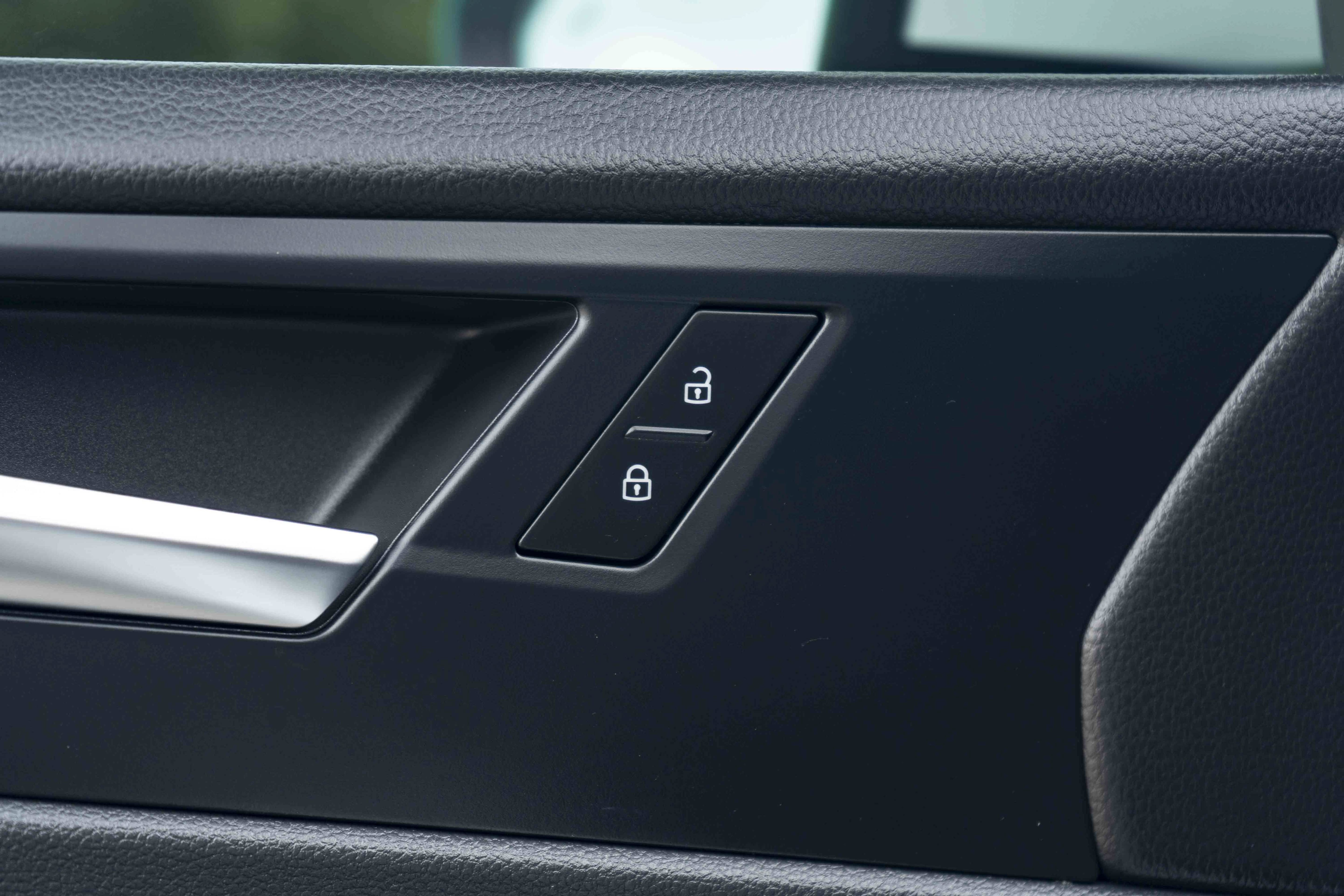 Certified 2026 Volkswagen Jetta SE FWD image 37