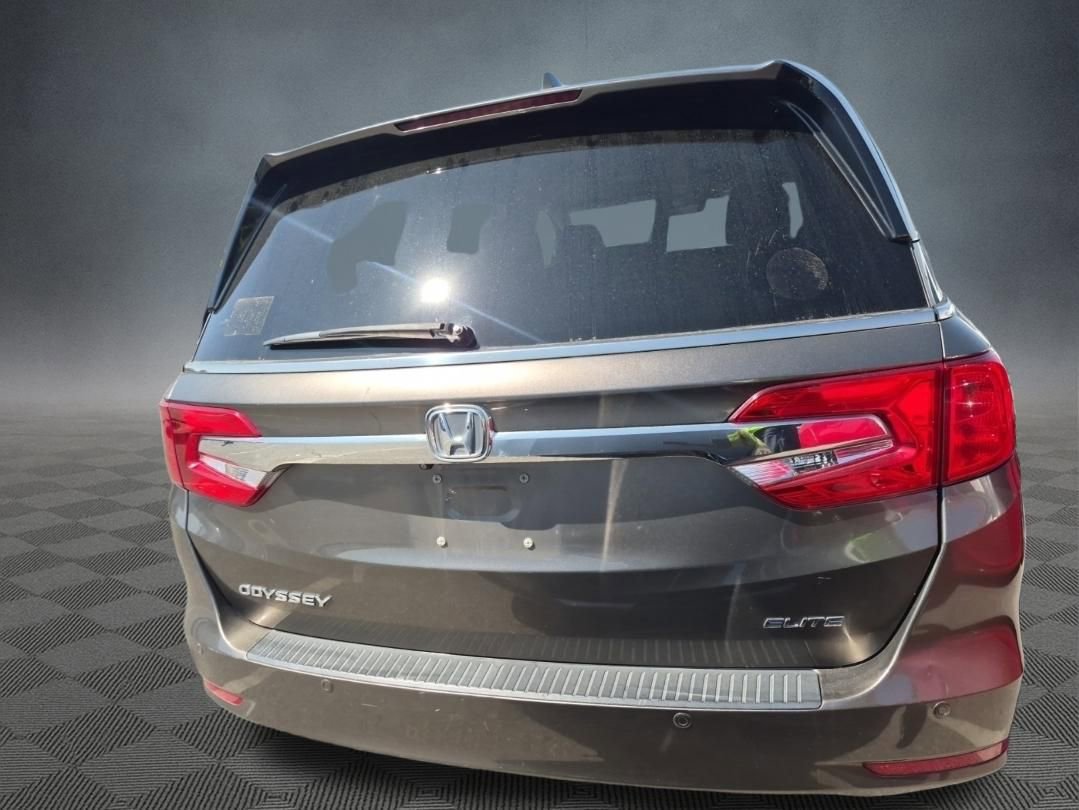 Used 2018 Honda Odyssey Elite image 5