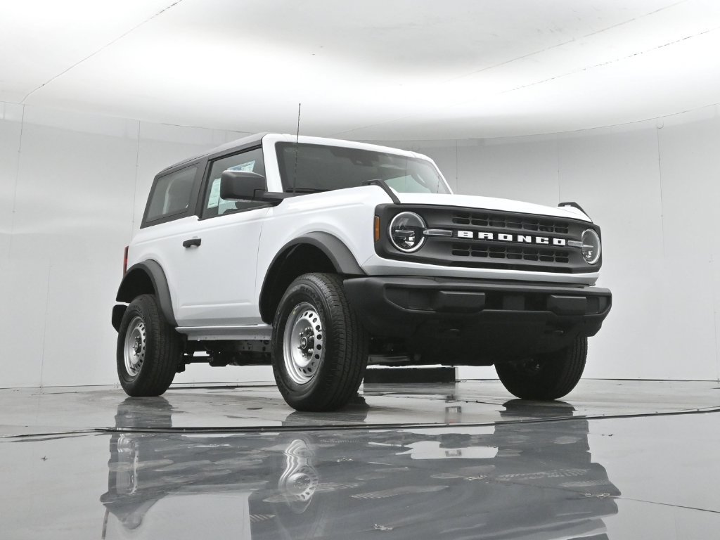 New 2026 Ford Bronco 2-Door AWD/4WD image 43
