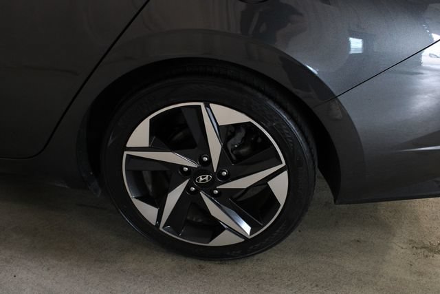 Used 2023 Hyundai Elantra Limited FWD image 31