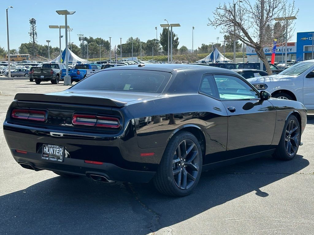 Certified 2022 Dodge Challenger R/T w/ Blacktop Package image 8